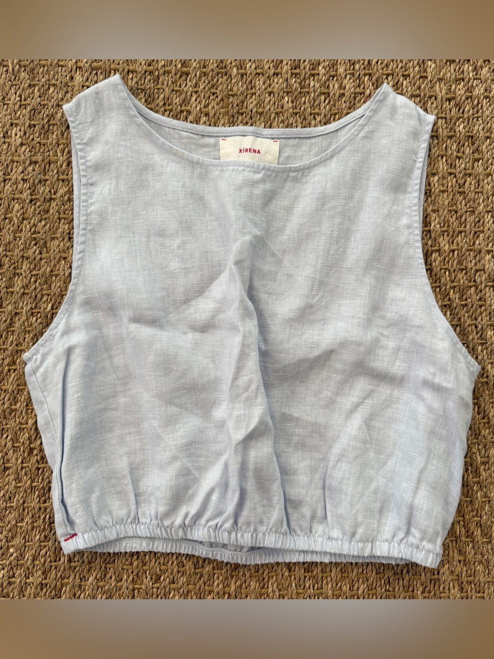 New Without Tags. Xirena Linen Tank Top. Cropped and Elastic waist. Light Blue.